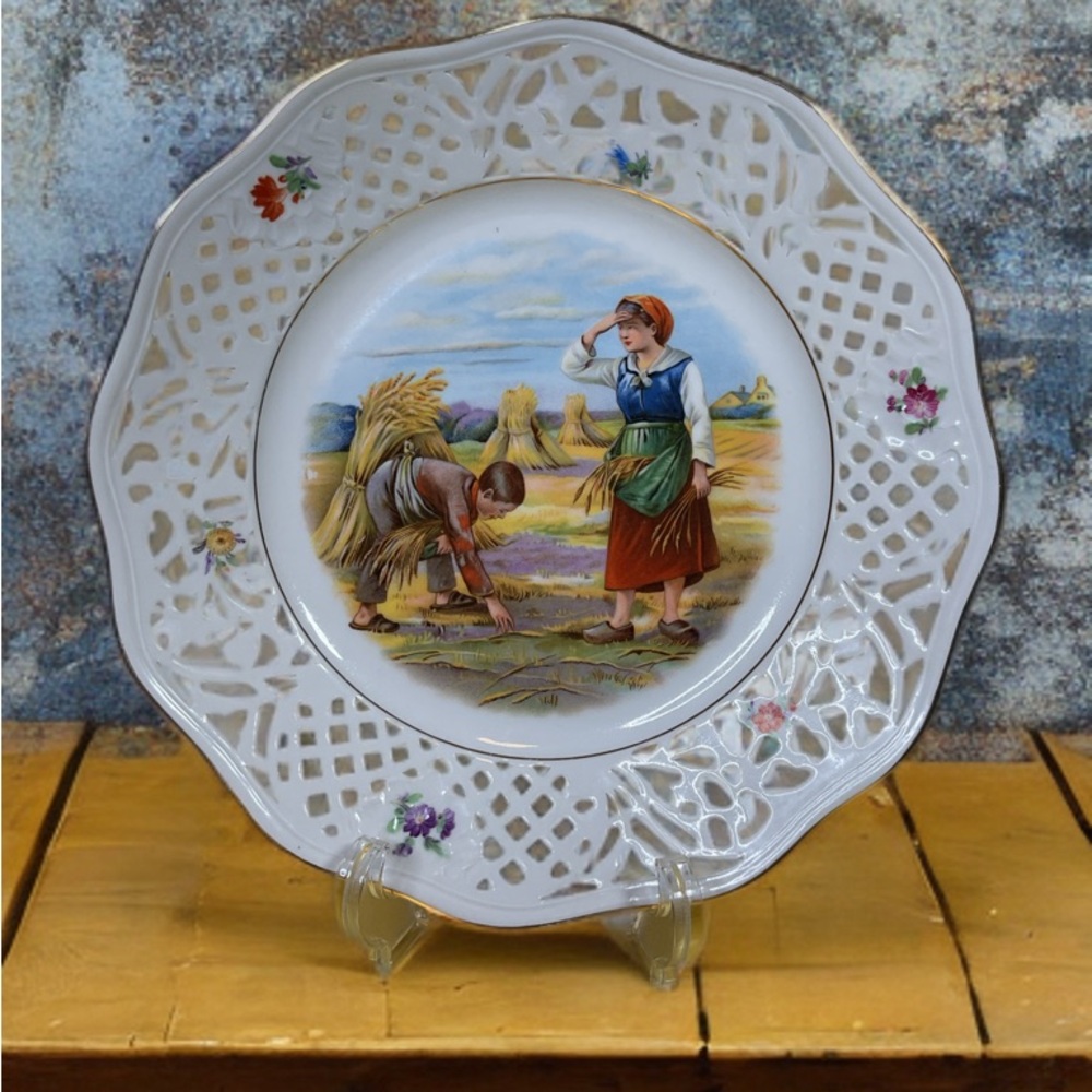 Schumann Bavaria Decorative Plate 9”